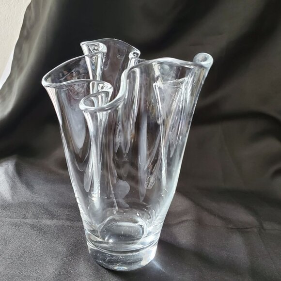 Vintage Handkerchief Ruffle Vase Handmade Freeform Art Glass MCM 8.5" Tall - Picture 1 of 14